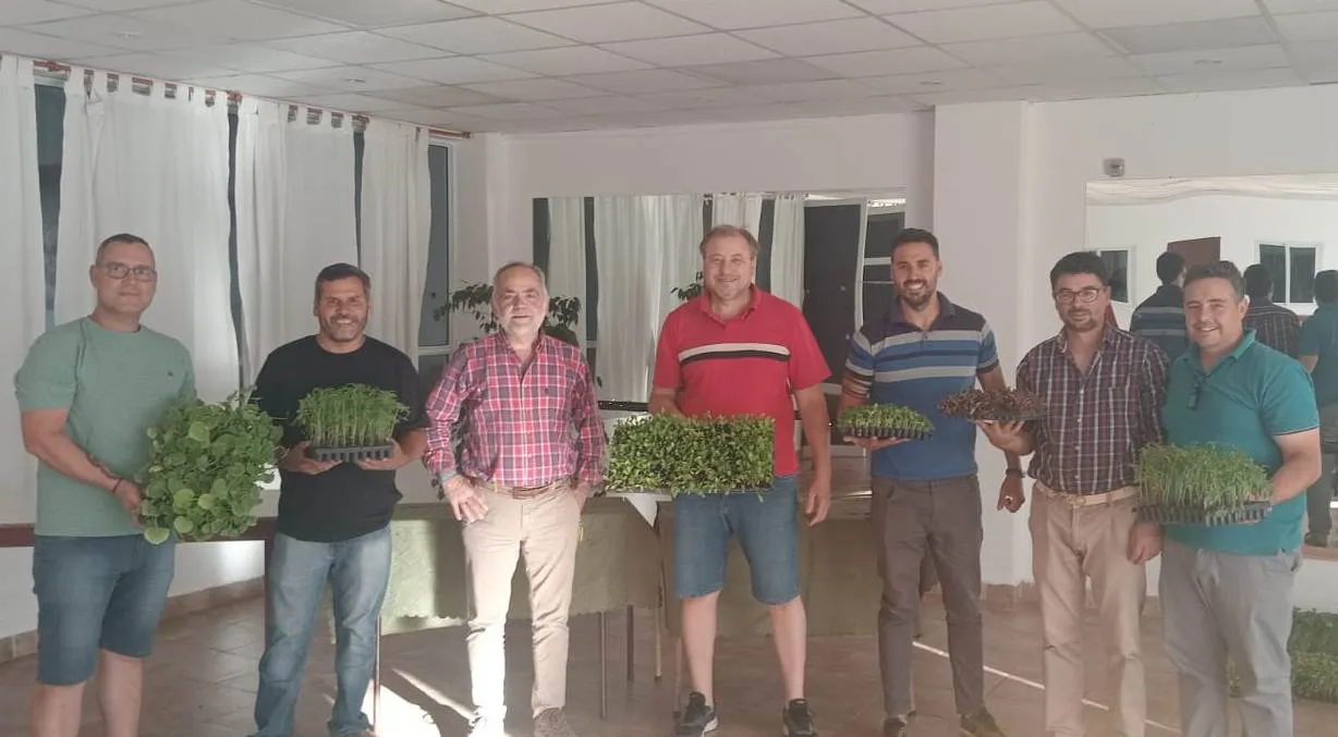 ENTREGA DE PLANTINES